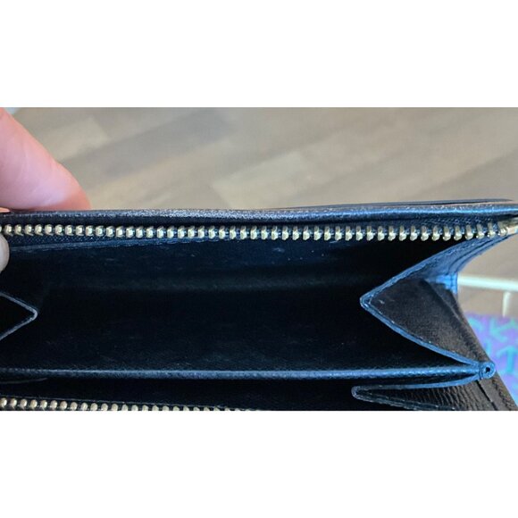 Louis Vuitton Black Epi Leather Wallet Fabulous & Fancy For The Elite - Picture 7 of 11